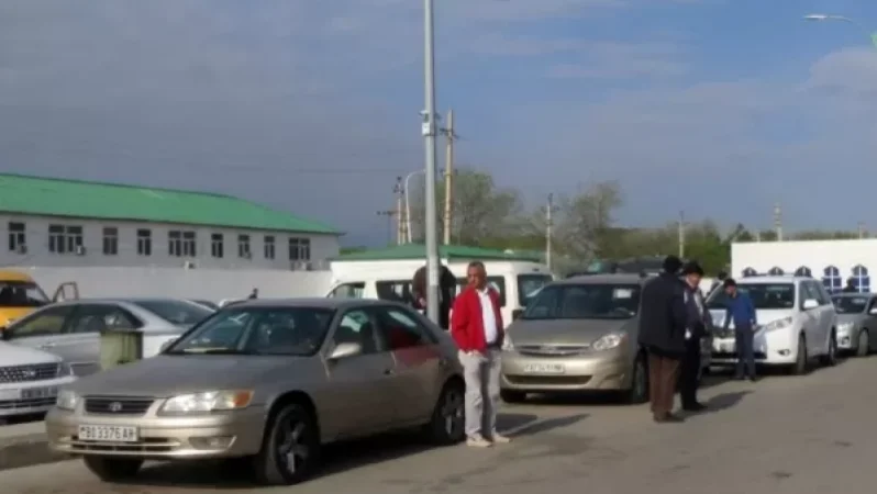 Թուրքմենստանում ոստիկանները երկրի նոր նախագահի դիմանկարը սկսել են վաճառել տաքսու վարորդներին