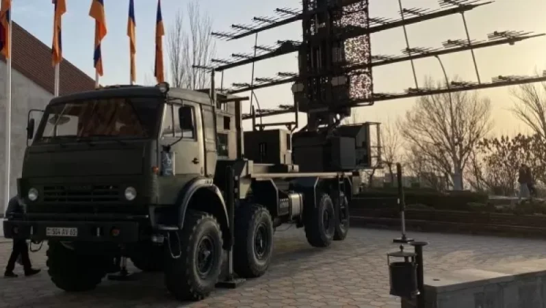 Photos: Armenian Manufacturers Showcase New Defense Technologies with President in Attendance