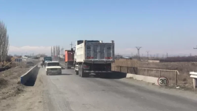 Կամրջի վնասման հետևանքով ճանապարհահատվածը դեռ փակ է. ԱԻՆ