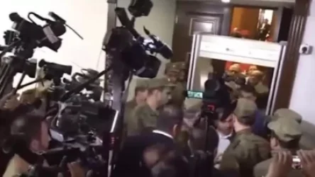 ՏԵՍԱՆՅՈՒԹ. «Դու ո՞վ ես՝ ինչ քաշես, հանես»․ նոր կադրեր Աժ միջանցքից