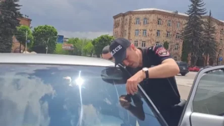 ՏԵՍԱՆՅՈՒԹ. Կոչ ենք անում հեռացնել առջևի կողային ապակիների թաղանթապատումը. Ոստիկանություն