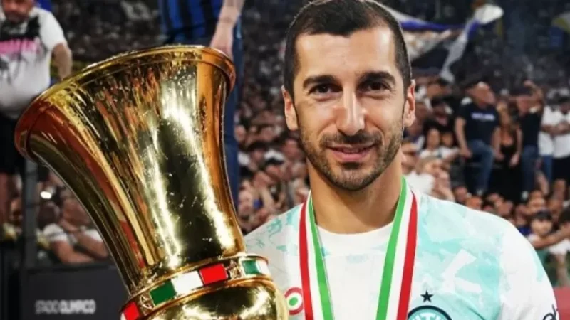 PHOTOS: Mkhitaryan Celebrates Coppa Italia Victory with Teammates