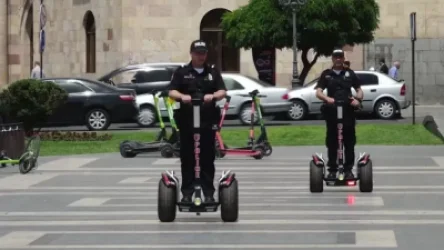 ՏԵՍԱՆՅՈՒԹ. Սեգվեյներ, մոտոցիկլետներ և էլեկտրամոբիլներ. պարեկները ծառայության են դուրս գալիս նոր տեխնիկայով