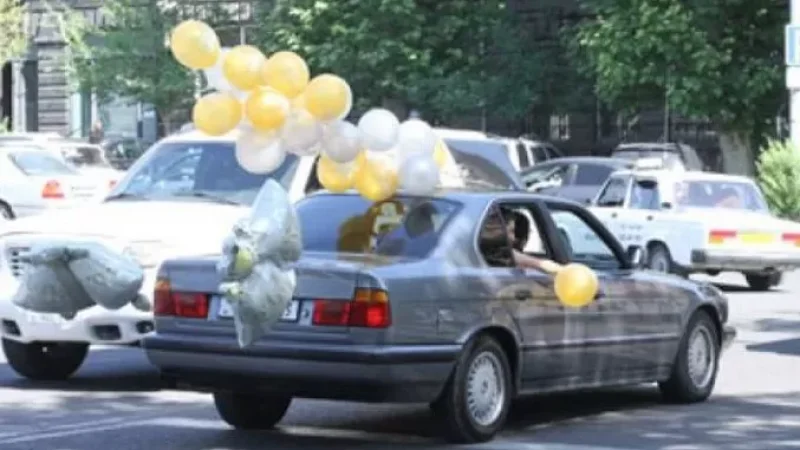 Ժամը 15:00-ի դրությամբ հատուկ տարածք է տեղափոխվել 81 մեքենա. 75-ի ղեկին եղել են անչափահասներ