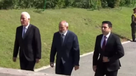 ՏԵՍԱՆՅՈՒԹ. ՀՀ բարձր ղեկավարությունը Սարդարապատի հուշահամալիրում է