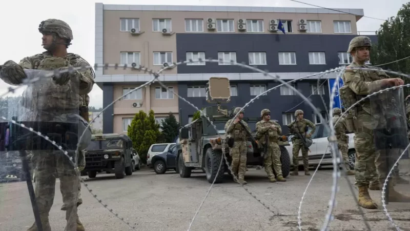 ՆԱՏՕ-ի զորամիավորման ուժերը շրջափակել են Կոսովոյի քաղաքային շենքերը