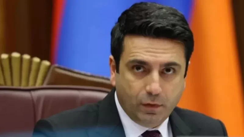 Կլինի՞ որևէ արձագանք. Ալեն Սիմոնյանը՝ Բերձորում Փառքի հուշարձանի ոչնչացման մասին