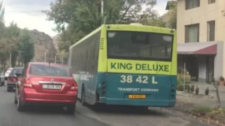 Խափանված ավտոբուսի պատճառով օրեր շարունակ Ավանից իջնող հատվածում խցանում է