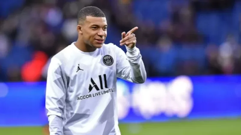 Մբապեն որոշել է մնալ ՊՍԺ-ում