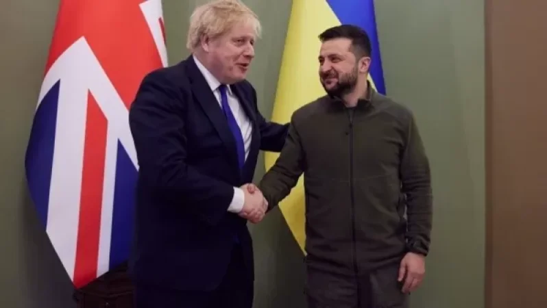 Բորիս Ջոնսոնի «անսպասելի այցից»՝ Զելենսկին լուսանկարներ է հրապարակել