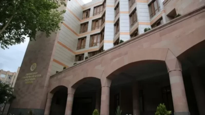 Ավտոմեքենայով բախվել է համագյուղացու ավտոմեքենային, քաշքշուկ է սկսել, հնչել են կրակոցներ. ՔԿ