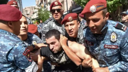 ՏԵՍԱՆՅՈՒԹ. Լևոն Քոչարյանը բերման է ենթարկվել. նրան հոսպիտալացնում են