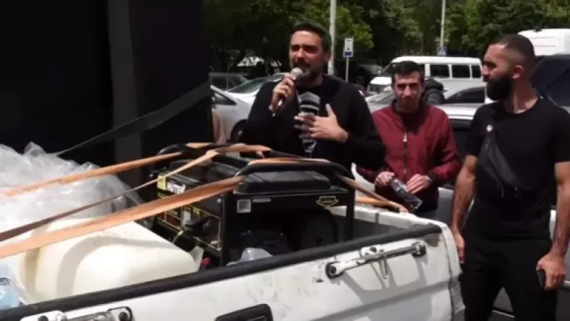 «Հատ-հատ ֆիքսենք ոստիկանների խախտումները և ոչ մի սադրանքի չտրվենք». Վարդևանյանը` երթի մասնակիցներին