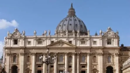 Վատիկանում Սուրբ Պետրոսի տաճարը բացվել է հավատացյալների համար