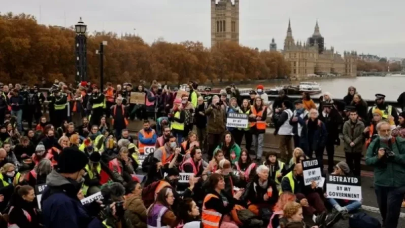 Լոնդոնում էկոակտիվիստների բողոքի ցույցերն են ընթանում. կան բերման ենթարկվածներ