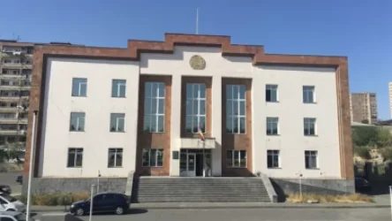 Քիչ առաջ Երևանում դատարանի մոտ կրակել են դատախազի վրա