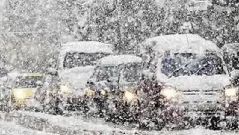 Սյունիքում ձյուն է տեղում, Լարսը փակ է․ ճանապարհները ՀՀ տարածքում