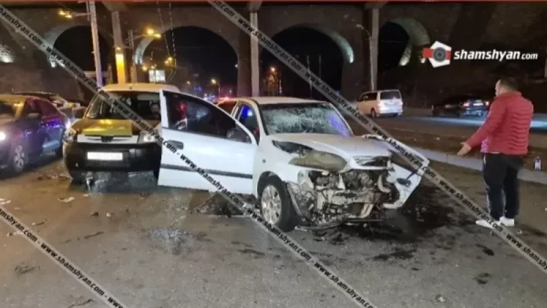 Խոշոր ու  շղթայական ավտովթար Երևանում. «Բելաջիո» ռեստորանի մոտ բախվել են 5 ավտոմեքենա. կան վիրավորներ. Shamshyan. com