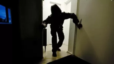 Տանիքից մտել էր տուն, որ գողություն անի, բայց ընկել է տանտիրոջ ձեռքը