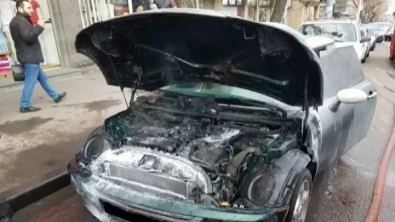 Բաղրամյան պողոտայում մեքենա է այրվել