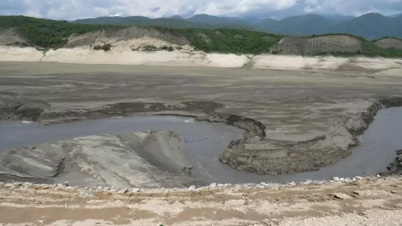 Սարսանգի ջրամբարի ճգնաժամը` միկրոկլիմայի կտրուկ փոփոխությամբ, բուսատեսակների ու կենդանատեսակների կորստով