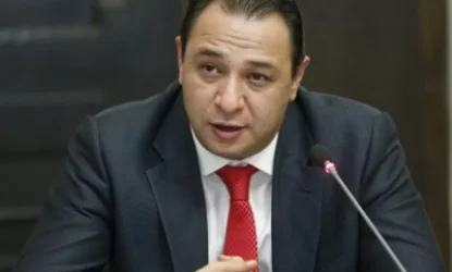 Իրական բանավեճը պետք է լիներ նաև արտախորհրդարանական ուժերի հետ․ Արա Վարդանյան