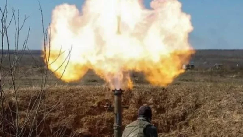 ՀՐԱՏԱՊ. Արկեր են արձակվել Չինարի ուղղությամբ. մեկը ընկել է տան վրա, երկուսը՝ բակում. ՊՆ