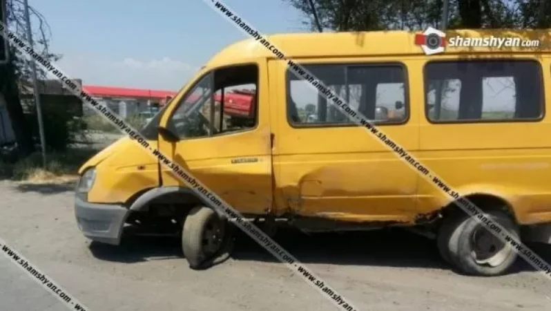 Արարատի մարզում բախվել են մարդատար «Գազելն» ու Opel-ը․ կա վիրավոր