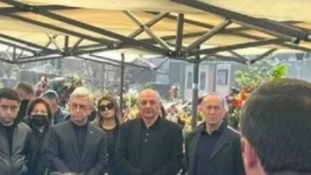 Սերժ Սարգսյանի մորը՝ Նորա Սարգսյանին վերջին հրաժեշտն են տալիս նաև Ռոբերտ Քոչարյանը և Բակո Սահակյանը