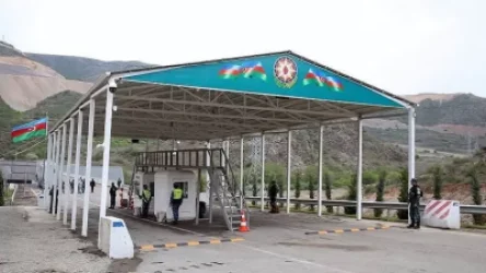 Ադրբեջանական ԶԼՄ-ները քաղաքացիների տեղափոխումը փորձում են ներկայացնել որպես զինծառայողների տարհանում