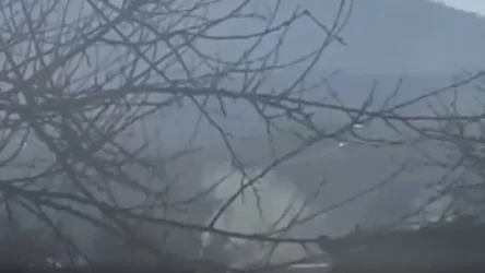 ՀՐԱՏԱՊ․ Թշնամին կրակ է բացել Կարմիր Շուկայի ուղղությամբ․ մեքենա է այրվում