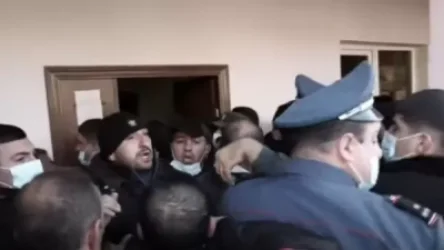 Փաշինյանն ասել է՝ պետք է ինքը գնա, նստի այդտեղ, վերջ. Բյուրականի բնակիչ