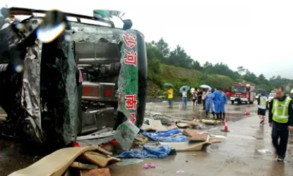 Չինաստանում բեռնատար է կողաշրջվել. կա 12 զոհ