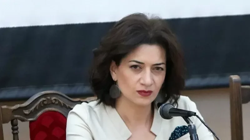 Աննա Հակոբյանը դիմել է արցախցիներին