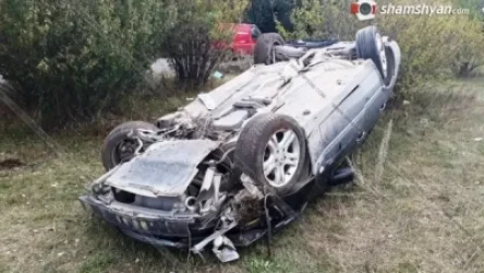 Գեղարքունիքում 17-ամյա տղան Mercedes–ով գլխիվայր շրջվել է. մանրամասներ