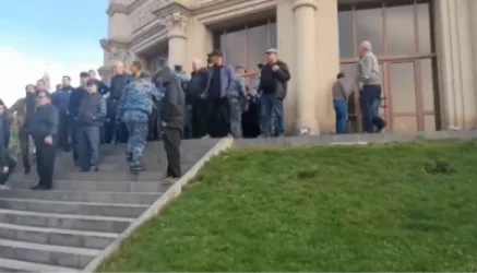 Գյումրիում իրավիճակը շարունակում է լարված մնալ