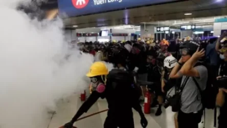 ՏԵՍԱՆՅՈՒԹ․ Հոնկոնգում նստացույցի ժամանակ բախումներ են տեղի ունեցել
