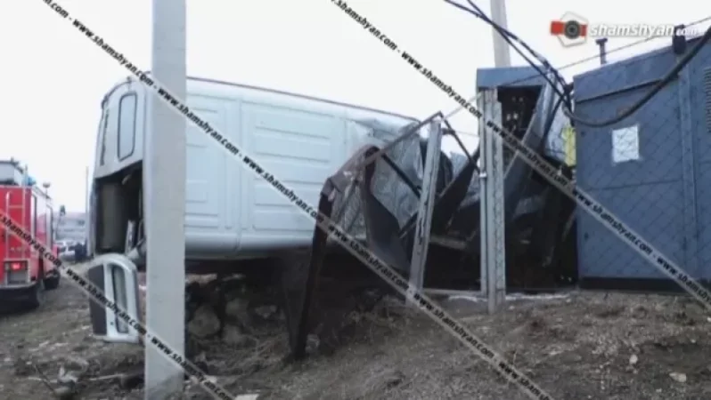 Զովունիում 6 ավտոմեքենաներ են բախվել իրար, այդ թվում՝ թիվ 269 և 30 երթուղայինները