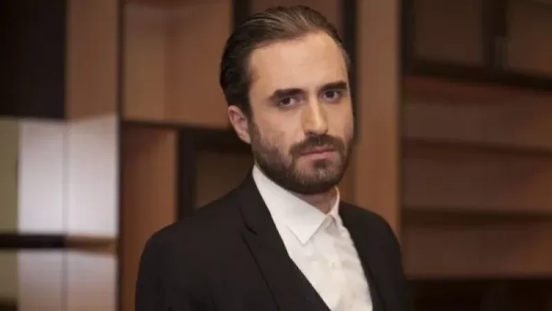 «Ոչ մեկ ինձ չի ծեծել, թու-թու-թու, հույս ունեմ չեն էլ ծեծի»․ Սոս Ջանիբեկյան