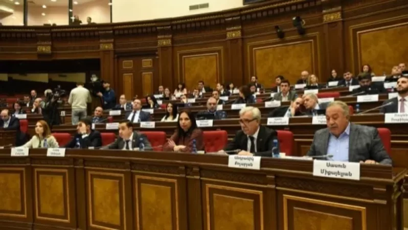 ՔՊ-ական որոշ պատգամավորների բնակարանի վարձը կվճարի ԱԺ-ն. Factor