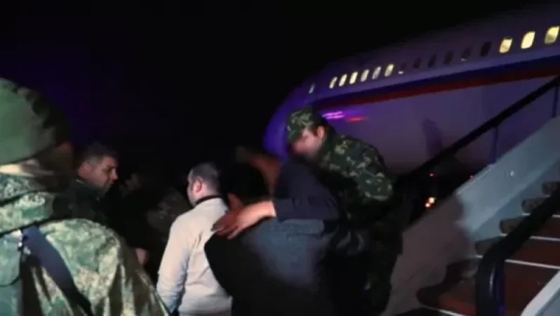 Մուրադովի ինքնաթիռով Հայաստան են վերադառնում հինգ գերիներ