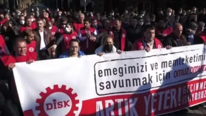 Իզմիրում շարունակվել են կառավարության հրաժարականի պահանջով բողոքի ակցիաները