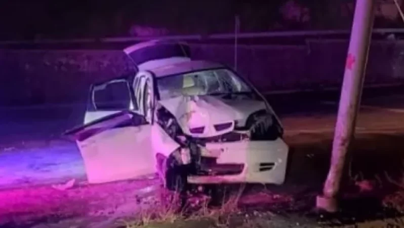 Mitsubishi-ն բախվել է լուսացույցին. երեք վիրավորներից մեկի վիճակը ծայրահեղ ծանր է