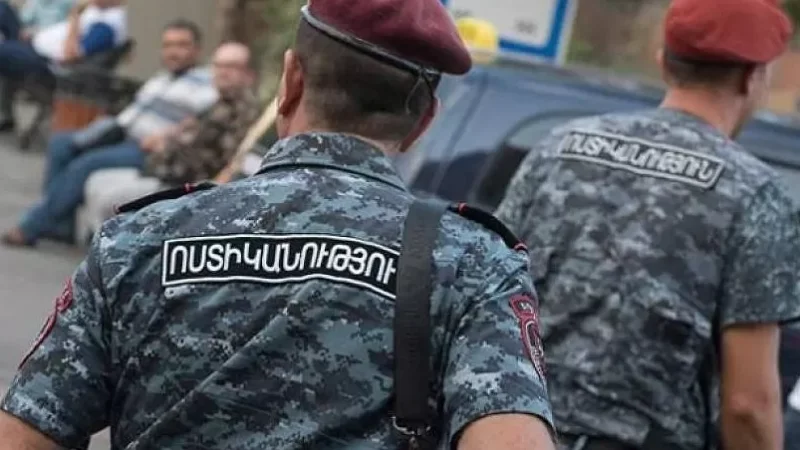 Զանգվածային անկարգություններին մասնակցելու մեղադրանքով կալանավորվել են արցախցի 2 երտասարդ. ՆԳՆ