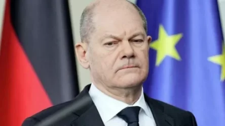 Շոլցը պաշտոնաթող կլինի՞. Spiegel