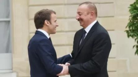 Ալիևը Մակրոնին խնդրել է օգնել Հայաստանի հետ համաձայնագիր կնքել իր պայմաններով