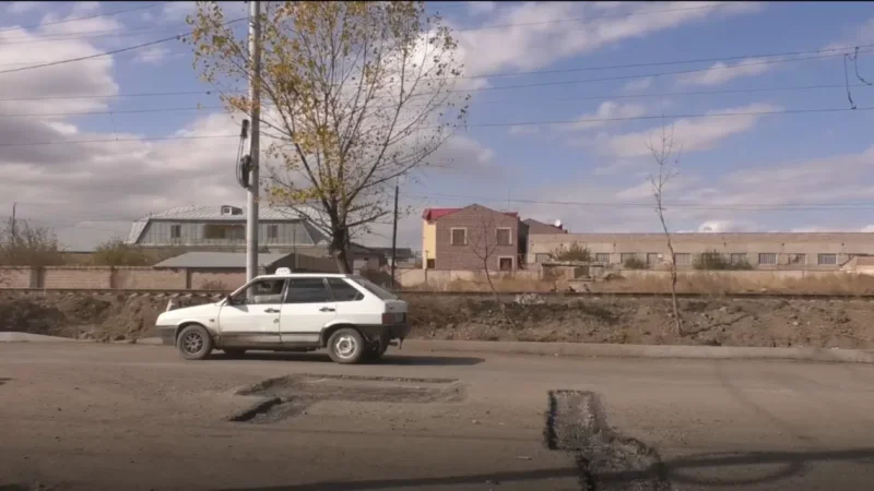 Պետք է ոչ թե տարին 12 ամիս փոսալցում անել, այլ մեկ անգամ որակյալ ճանապարհներ սարքել․ Մեսրոպ Առաքելյան