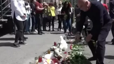 ՏԵՍԱՆՅՈՒԹ․ Քաղաքացիները ծաղիկներ են խոնարհում ու մոմեր վառում հղի կնոջ կյանքը խլած ողբերգական դեպքի վայրում