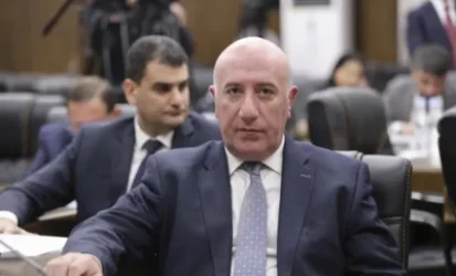 Առաջին հենասյունը տեղադրելուց հետո Տավուշում որևէ դիրք հանձնվե՞լ է․ հարց՝ ՊՆ փոխնախարարին