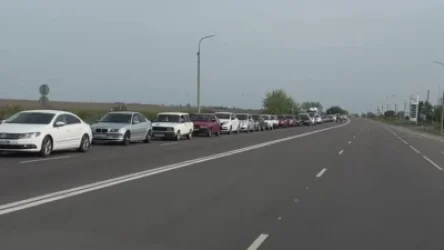 ՏԵՍԱՆՅՈՒԹ. Ղրիմ իրենց մեքենայով գնալ ցանկացողները ստիպված կլինեն համբերատար սպասել